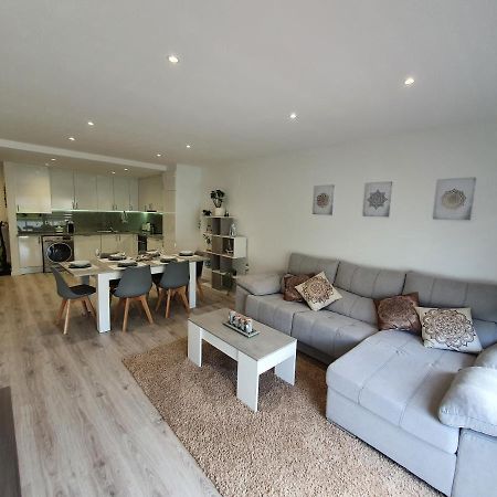 Moderno Duplex Comfort Roses Esterno foto