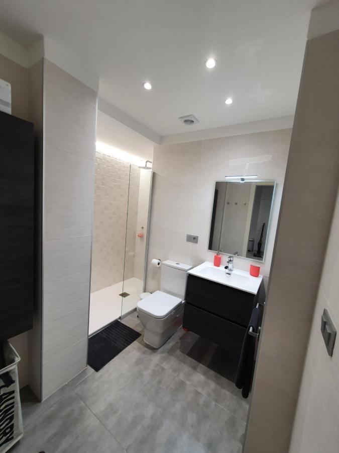 Moderno Duplex Comfort Roses Esterno foto