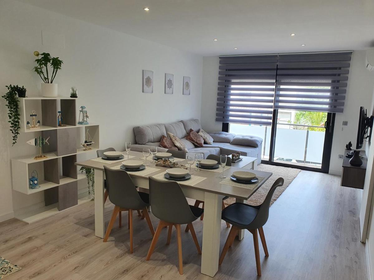 Moderno Duplex Comfort Roses Esterno foto