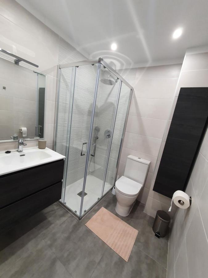 Moderno Duplex Comfort Roses Esterno foto