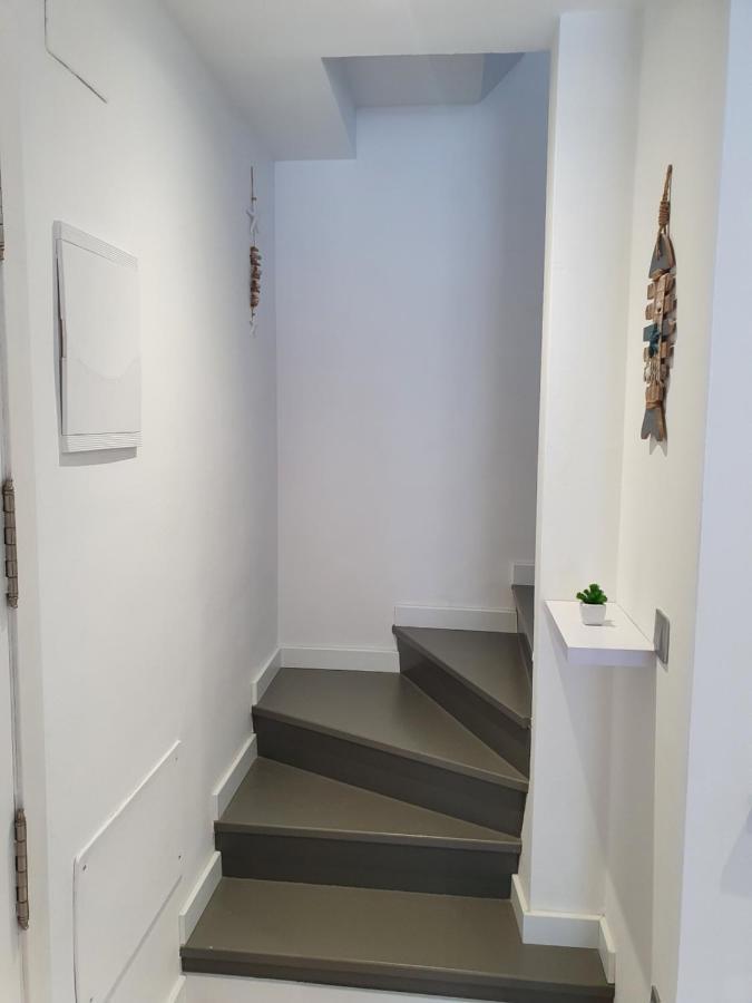 Moderno Duplex Comfort Roses Esterno foto