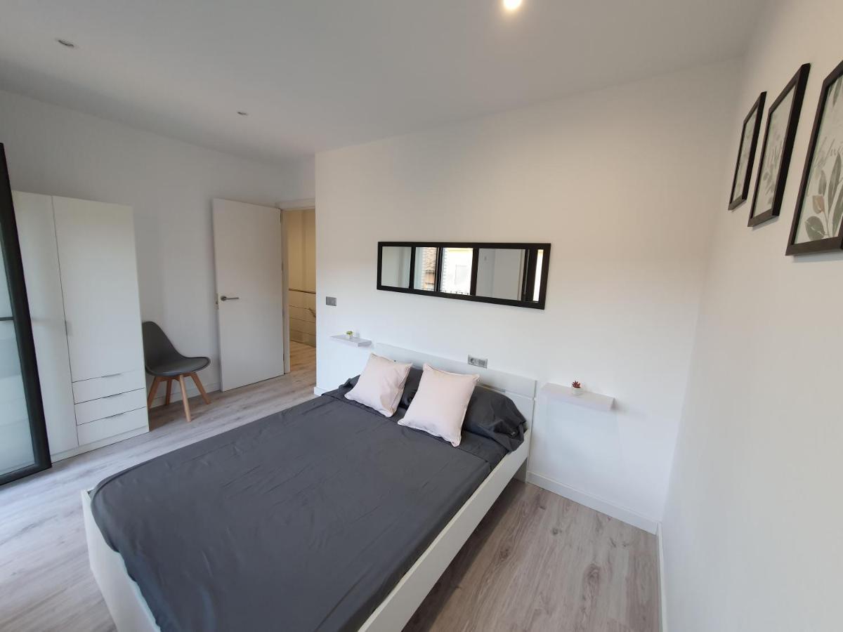 Moderno Duplex Comfort Roses Esterno foto