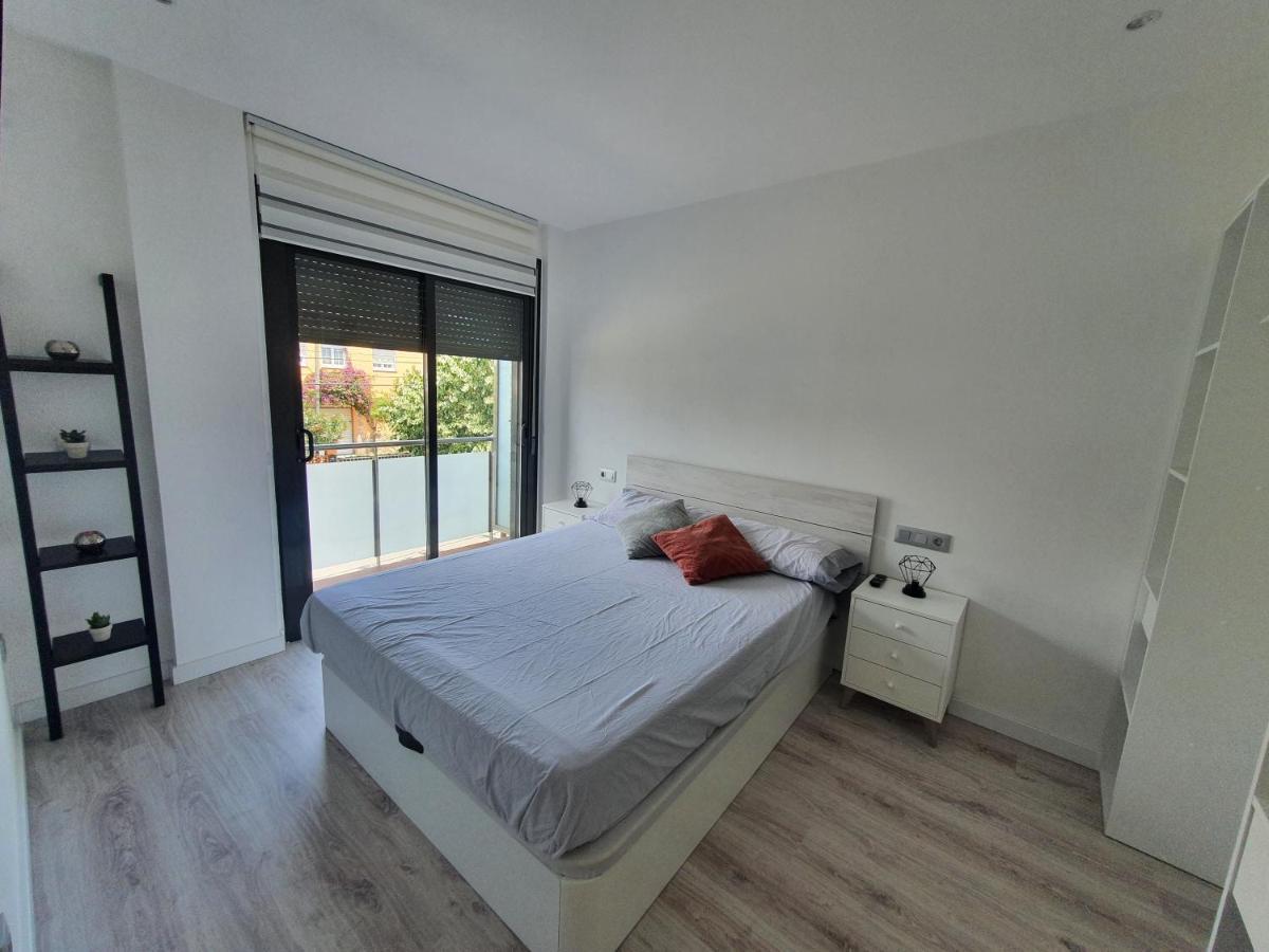 Moderno Duplex Comfort Roses Esterno foto